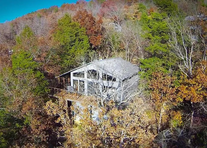 Beaver Lakefront Cabins - Couples Only Getaways
